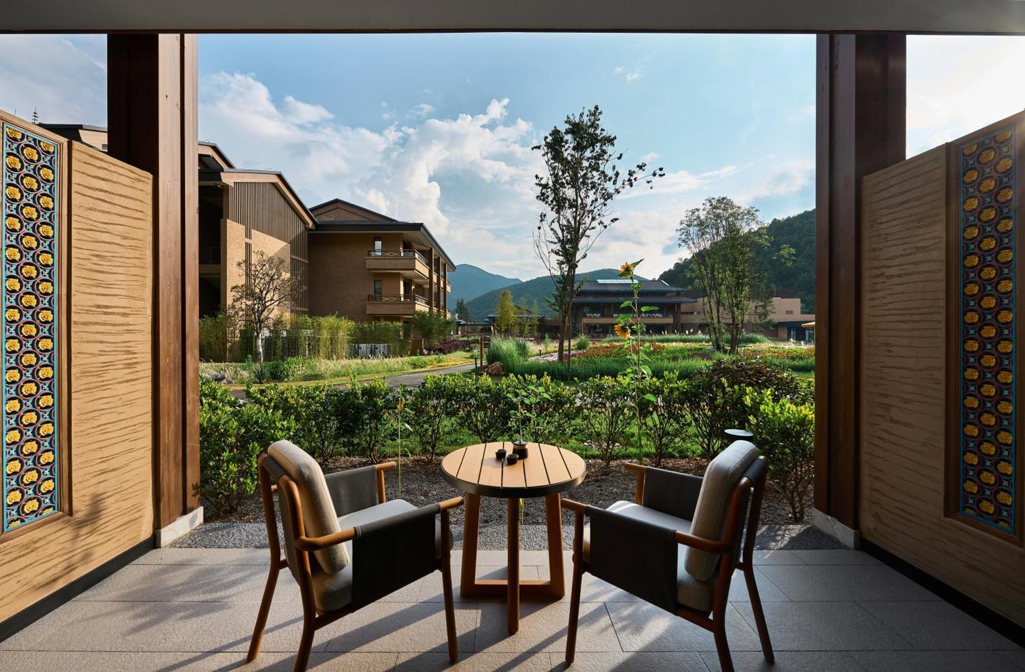 Hotel Indigo Lugu Lake By Ihg Lệ Giang Ngoại thất bức ảnh